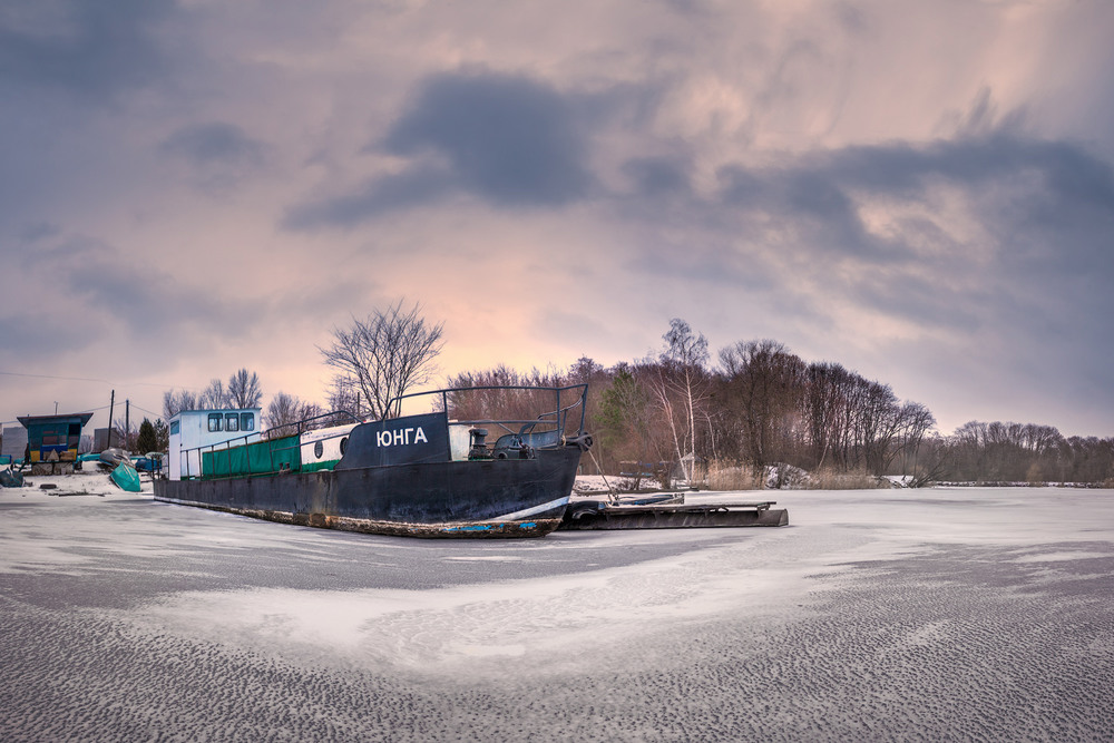Фотографія "Юнга" на ледяной реке / KhongNgoc / photographers.ua