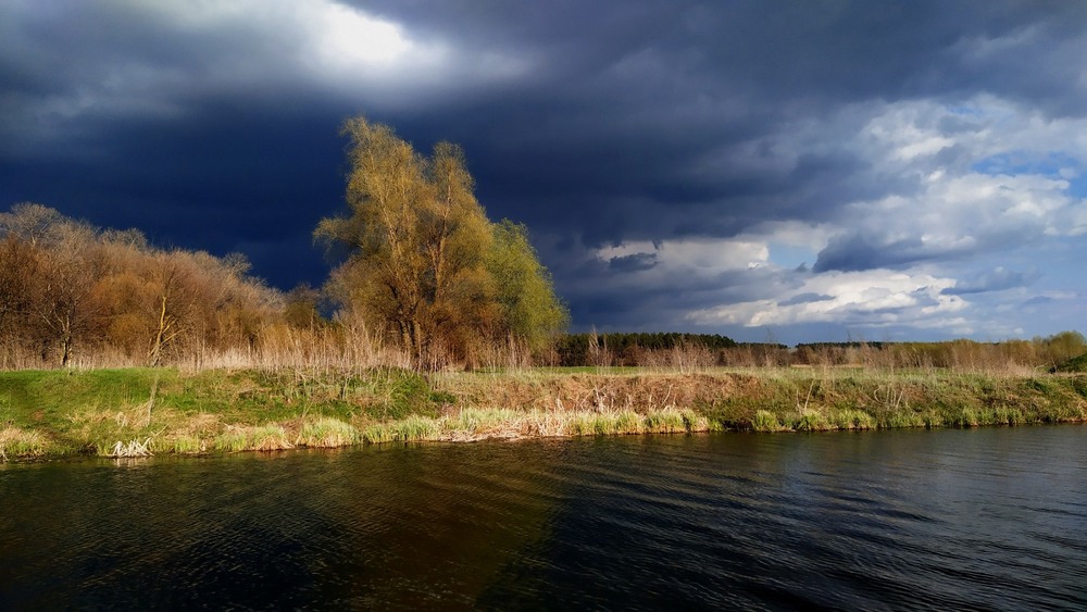 Фотография Темні хмари, темні води / Anatoliy Storchak / photographers.ua