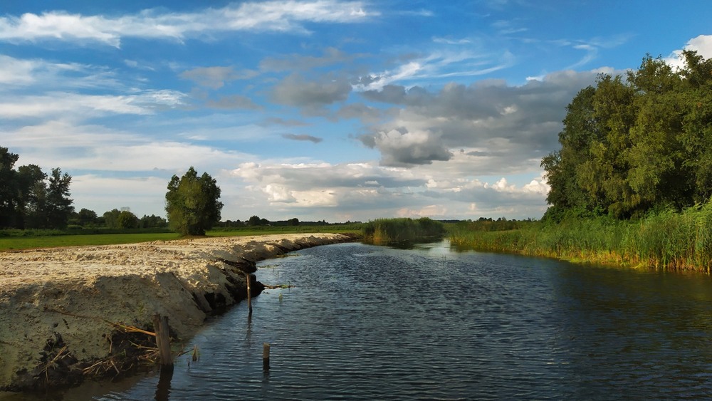 Фотография Линуть хмари, тече річка / Anatoliy Storchak / photographers.ua