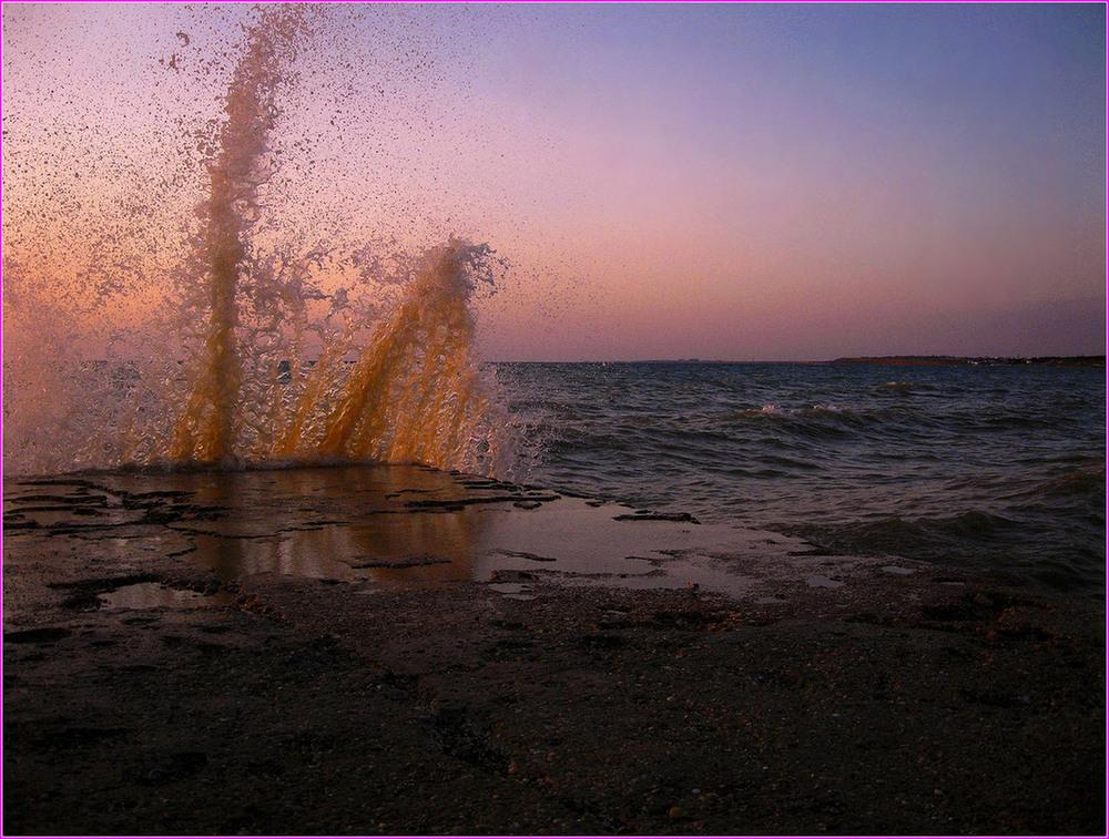Фотографія Морська стихія у променях заходу сонця. / Игорь Бабак / photographers.ua