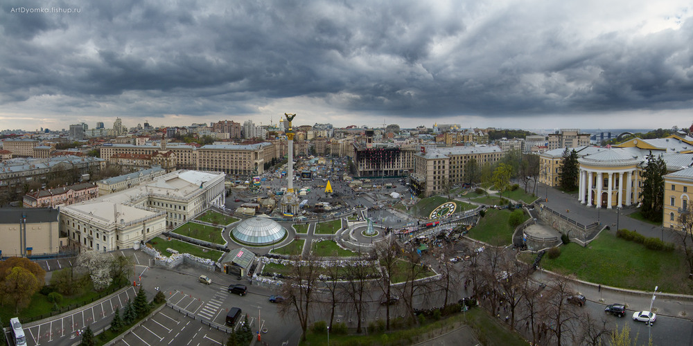 Фотографія Панорама апрельского Майдана / Артём Дёмка / photographers.ua