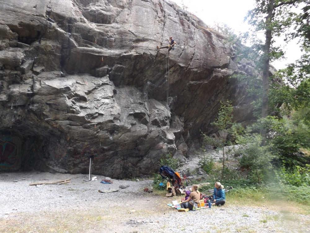 Фотографія Тато розважається(сімейний пікнік) / Микита Лис / photographers.ua