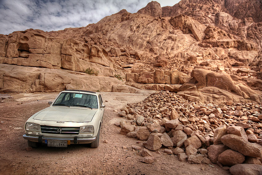 Фотографія Бедуин-мобиль на паркинге / Павел Омельченко / photographers.ua