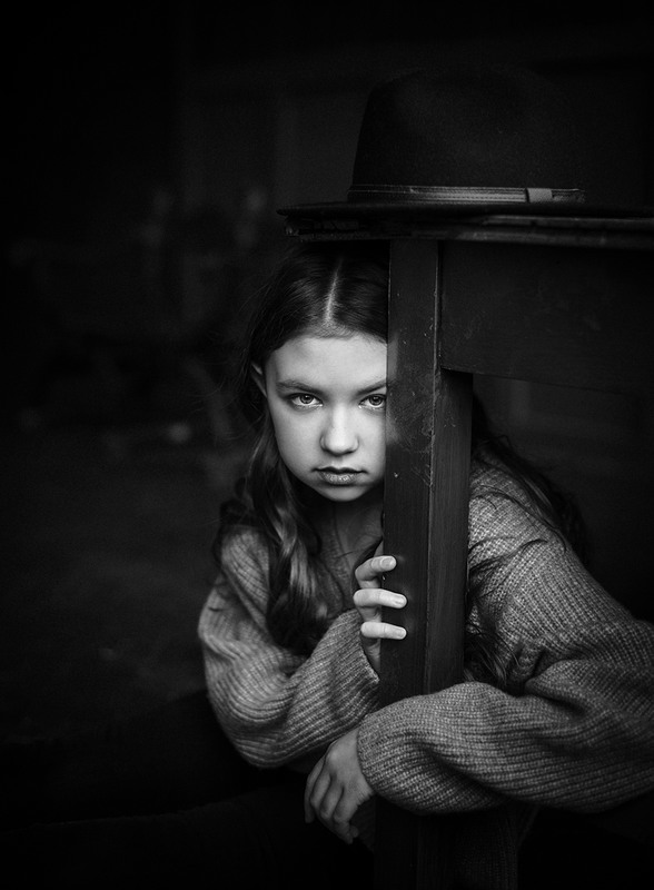 Фотографія Одна в тёмной комнате / Аркадий Курта / photographers.ua