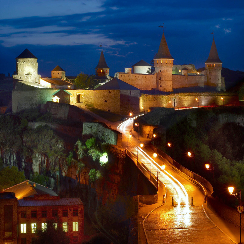 Фотографія Ніч у Кам'янці, де історія оживає у світлі ліхтарів / Sergiy Tkachenko / photographers.ua