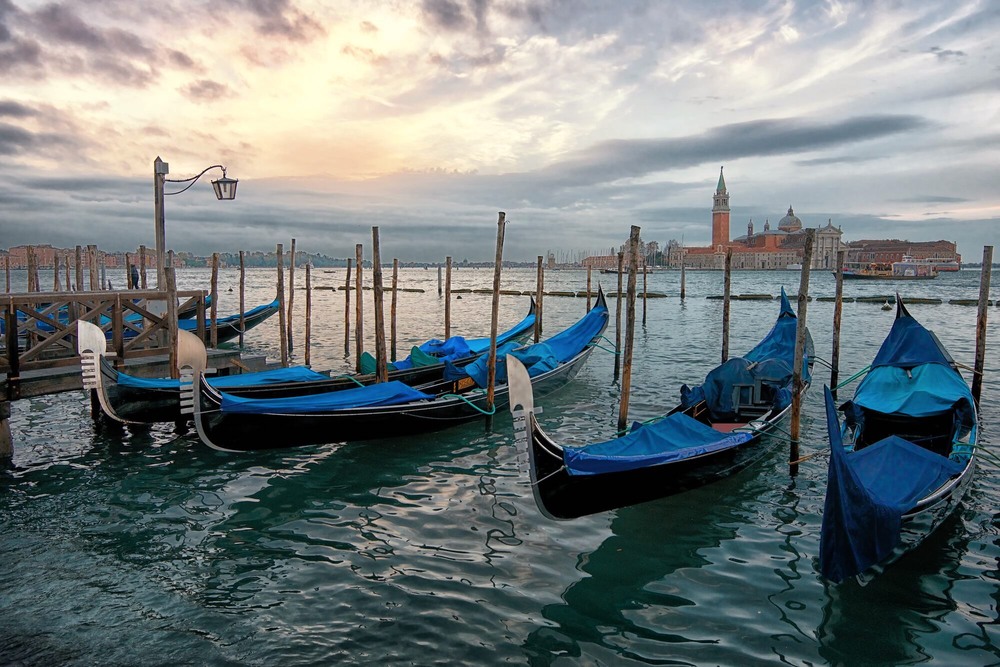 Фотографія Where the Dreams Drift on a Liquid Silence in the Venetian Sunset / Sergiy Tkachenko / photographers.ua