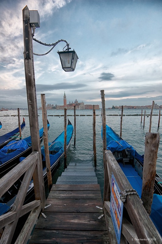 Фотографія A Gondola's Solitary Watch / Sergiy Tkachenko / photographers.ua