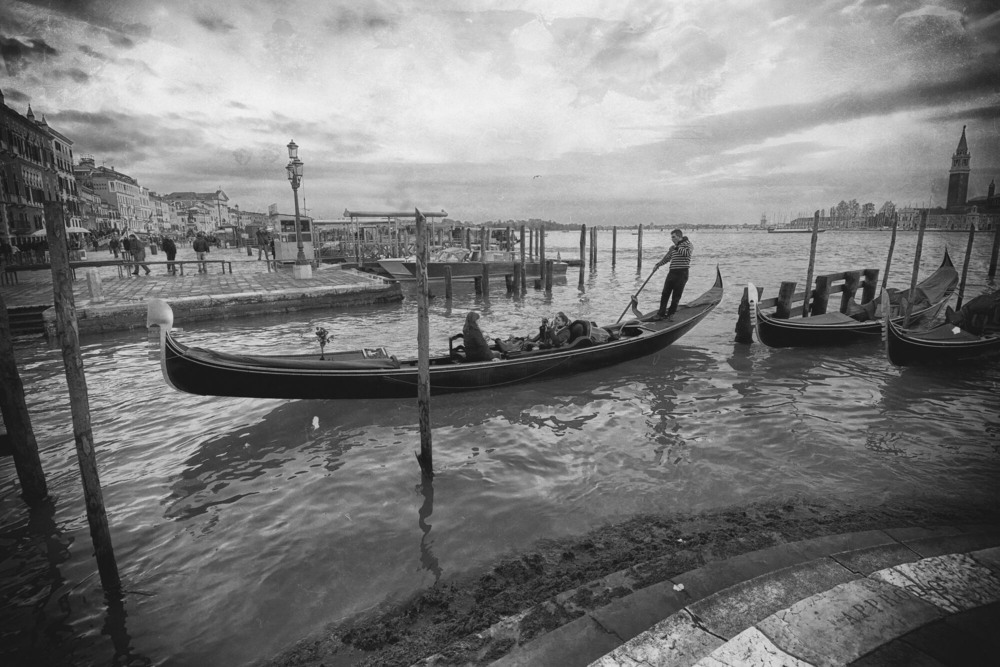 Фотографія Under Drifting Venetian Skies, Where Echoes of Water Lead Me Far Away / wet plate #7945 / Sergiy Tkachenko / photographers.ua