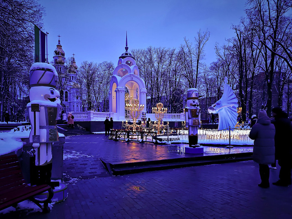 Фотографія ХАРКІВ БОРЕТСЯ ТА ПРАЦЮЄ ! / Вiктор Ревуцький / photographers.ua