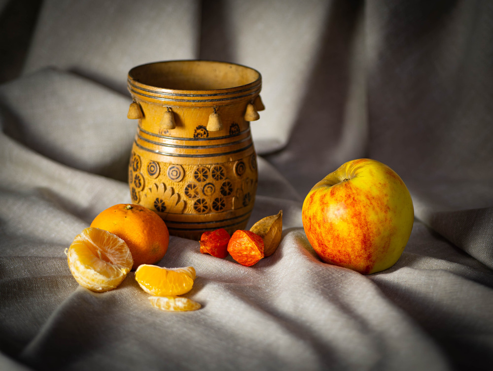 Фотографія деревʼяний глечик з дзвіночками / Olena Pachkolina / photographers.ua