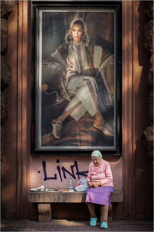 Фотографія Бабуся на Хрещатику / Андрій Стоянов / photographers.ua