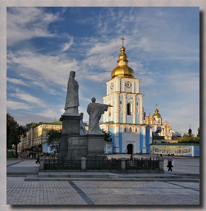Фотографія Біля Михайлівського собору... / Александр Конюшок (nikon2) / photographers.ua