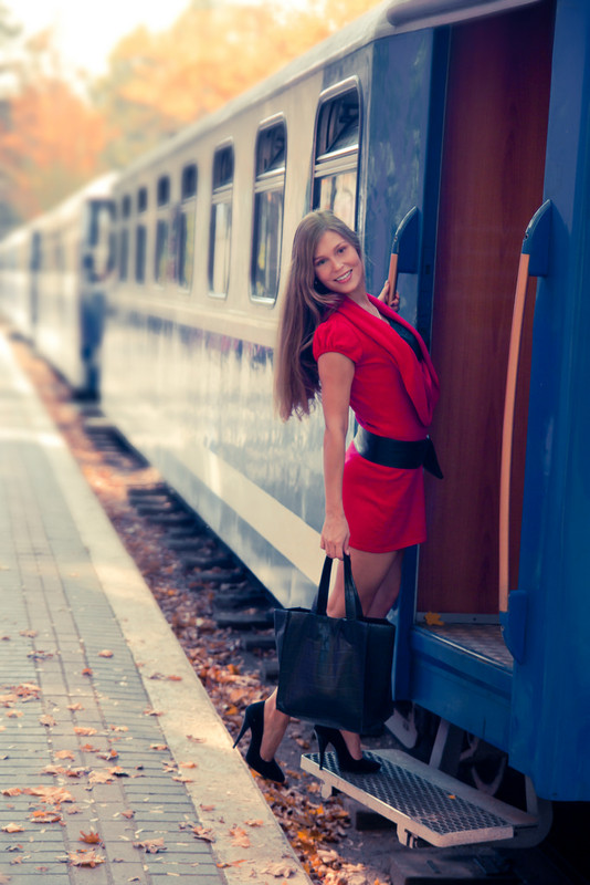 Фото красивых девушек в поезде
