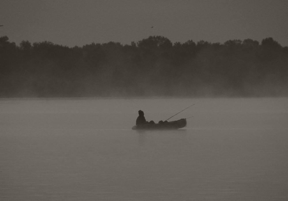 Фотографія самотній рибалка / Serge / photographers.ua